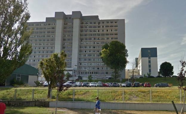Sede del Servicio Cántabro de Salud en la Avenida Herrera Oria de Santander.