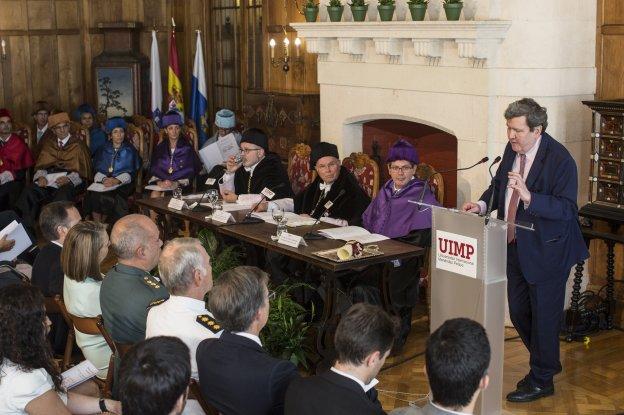 Juan Manuel Bonet, durante su intervención en el acto de clausura que se celebró en el Palacio de La Magdalena