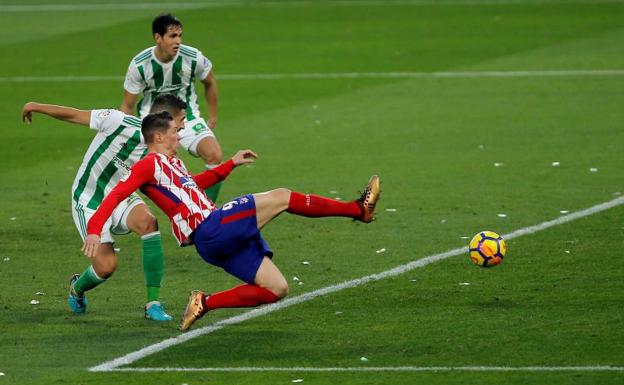 Fernando Torres, durante el partido contra el Betis. /EFE
