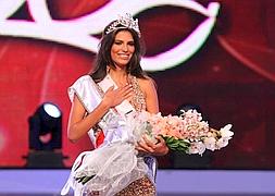 Carlina Durán, tras ser elegida Miss República Dominicana. / Orlando Barría (Efe)/