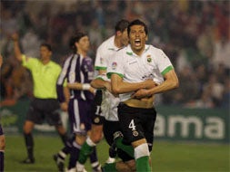 El presidente del Racing cree que esta será la última temporada de Garay en el equipo./DM/
