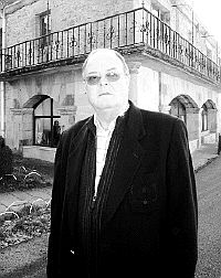 CECILIO GÓMEZ DIRECTOR DE LA RESIDENCIA / «Su marcha supone una gran pérdida»