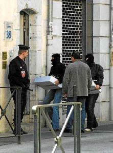 Francia decide dejar libre sin cargos a la dirección de la Batasuna legal