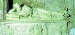 El sepulcro es de mármol de Génova. / DM/