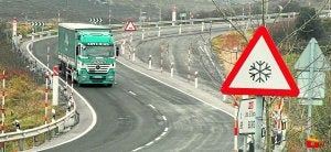 La Autovía de la Meseta ha absorbido buena parte del tráfico de largo recorrido, especialmente el de transporte pesado, que antes circulaba por El Escudo. :: DANIEL PEDRIZA/