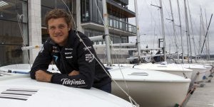 'Ñeti' Cuervas-Mons descansa en Santander por primera vez desde el inicio de la Volvo Ocean Race. :: DANIEL PEDRIZA/