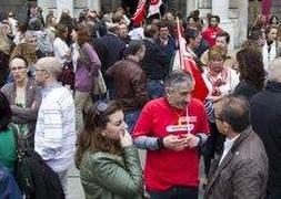 Una protesta de trabajadores de Liberbank en Cantabria. ::
Javier Cotera/