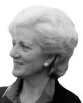 DOÑA MARÍA NIEVES SÁIZ DÍAZ