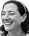 DOÑA MARÍA CARMEN GÓMEZ DE OLEA MENDARO