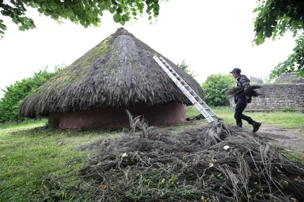 Los Tejados Del Poblado Estrenan Peluca El Diario Montanes